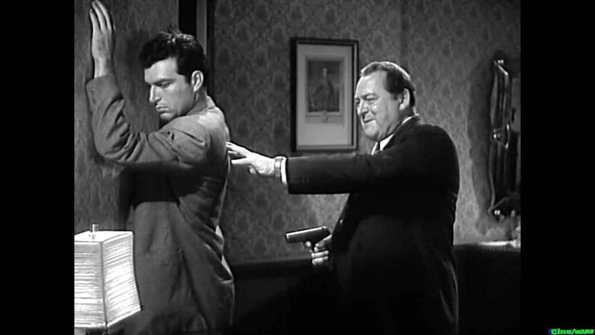 Eyes In The Night (1942)